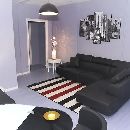 Les De Gambetta Lens